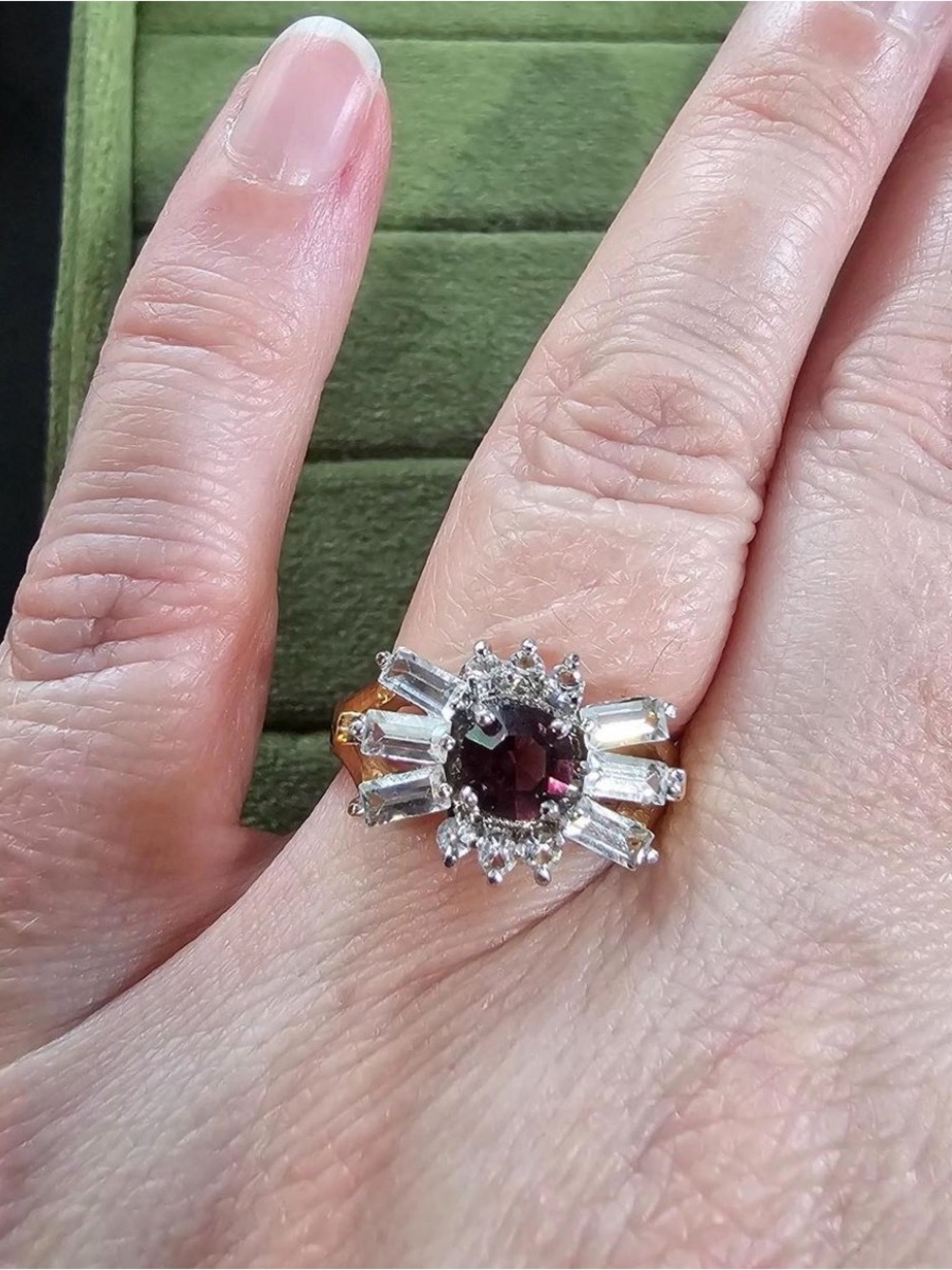 Vintage 14l gold plated ring size 7